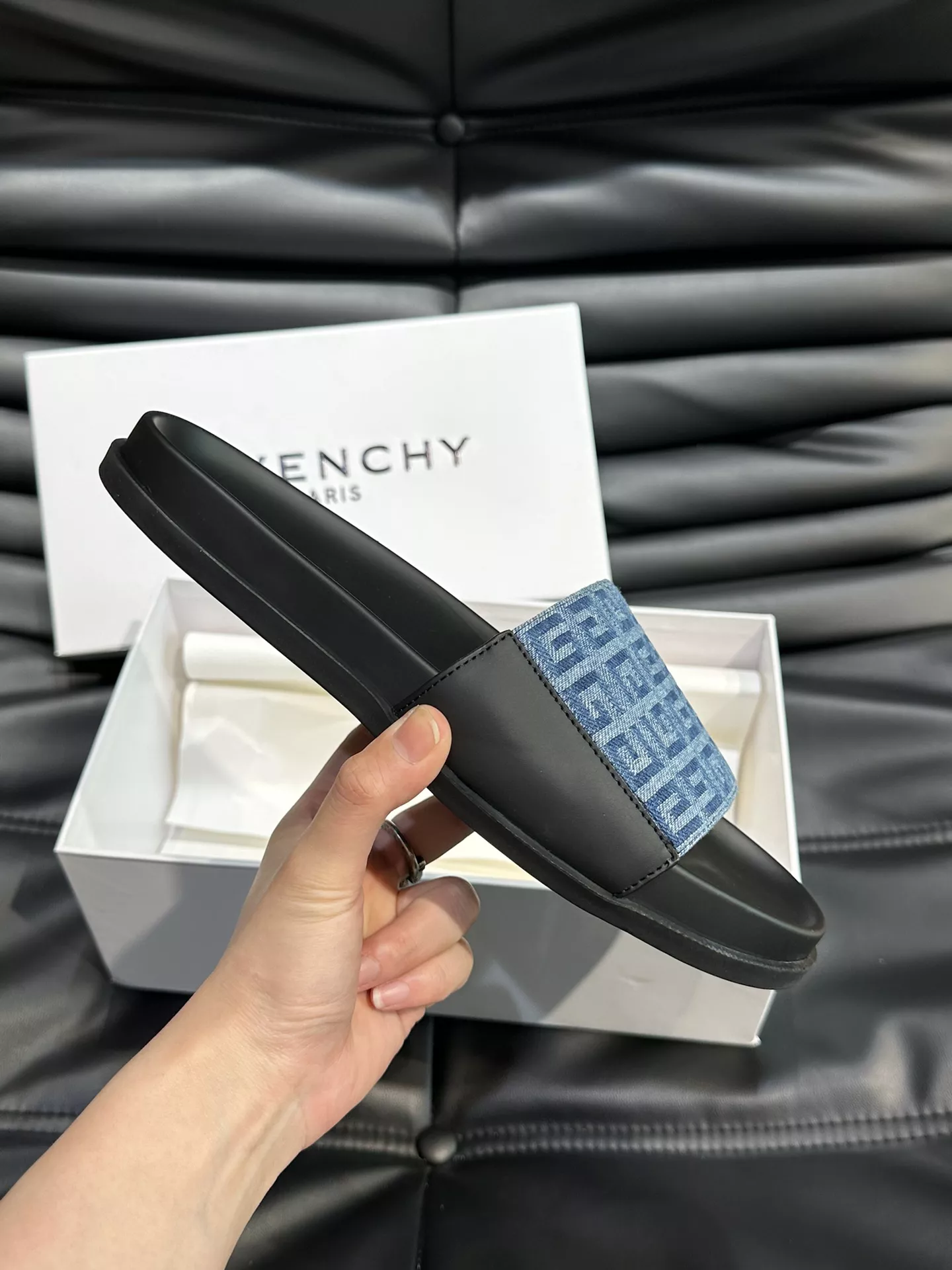 givenchy chaussons pour homme s_12a167b3